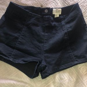 Forever 21 Jean shorts size 28